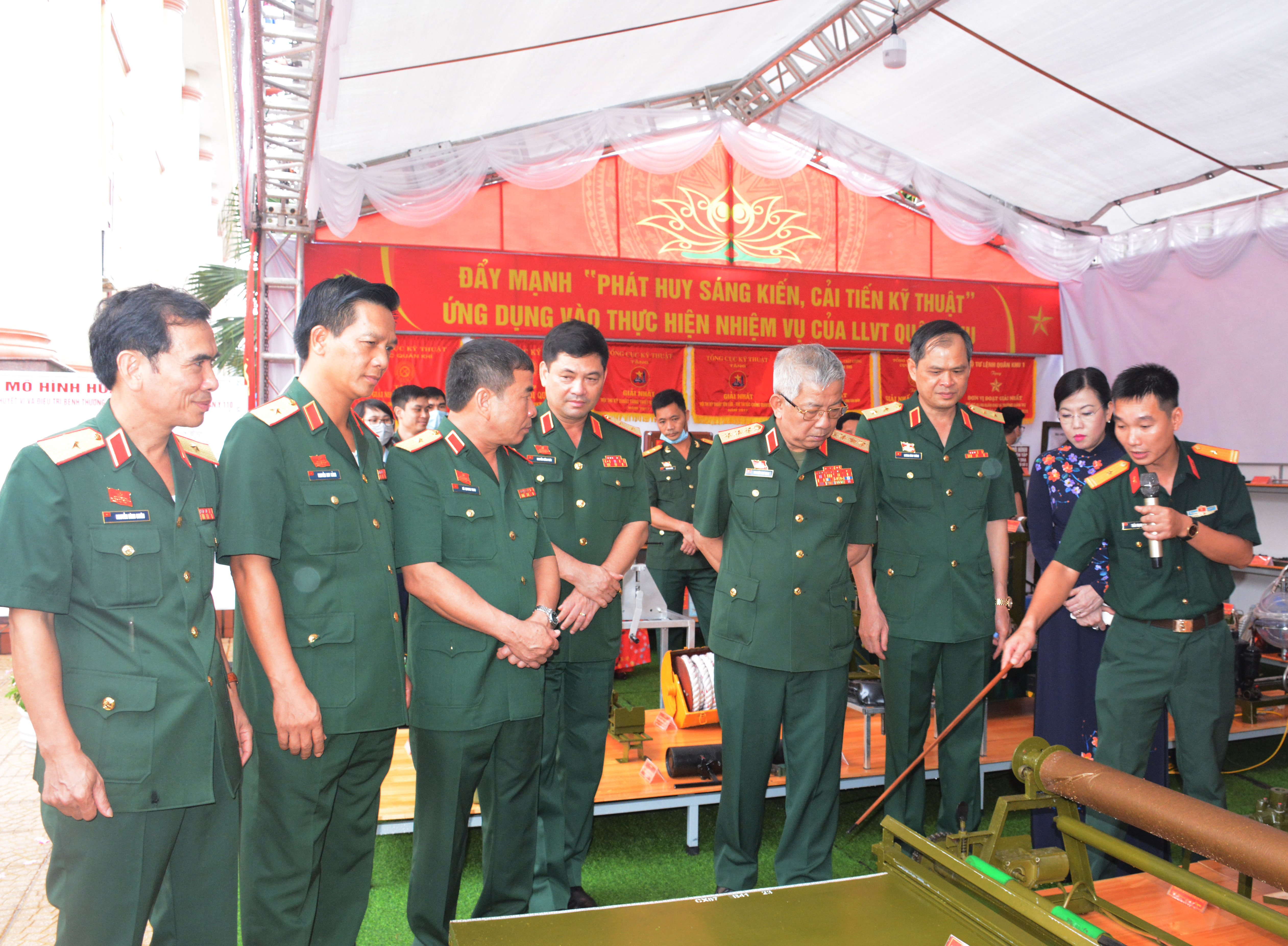 Bài 2: Giữ vững nguyên tắc trong lãnh đạo chuẩn bị và tiến hành đại hội